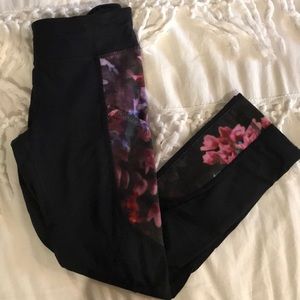 Lululemon crop size 4